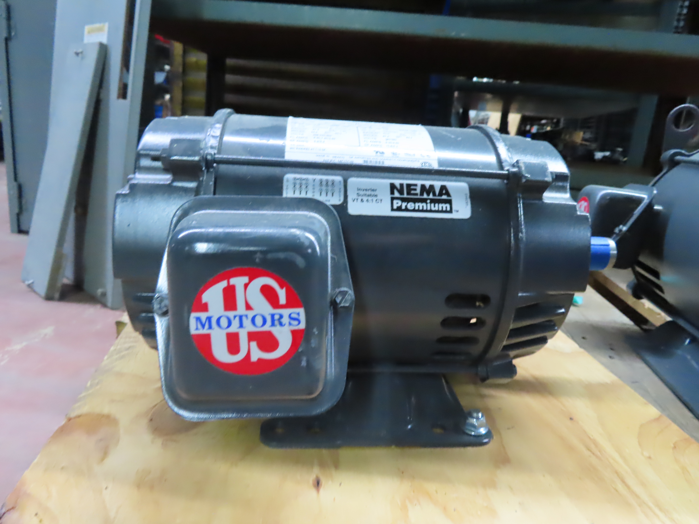 NEW US MOTORS ELECTRIC D3P2D CF40 3HP 1770 RPM 208230/460V 182T FR