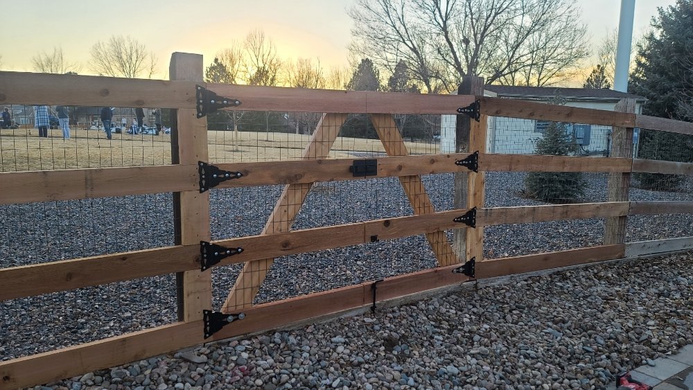 Fence Repair | Cedar, Vinyl, Iron - Littleton, Centennial, Highlands Ranch