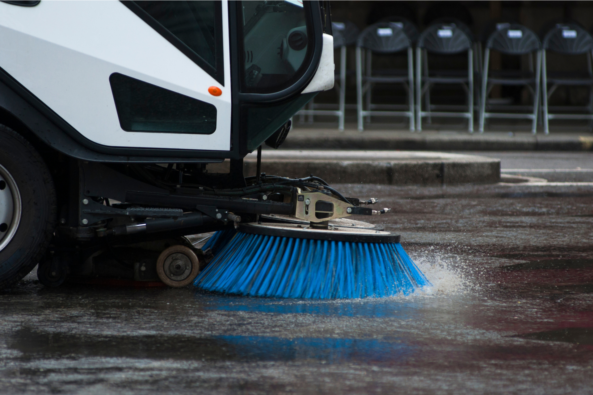 What Are the Qualities of a Premier Parking Lot Sweeping Service