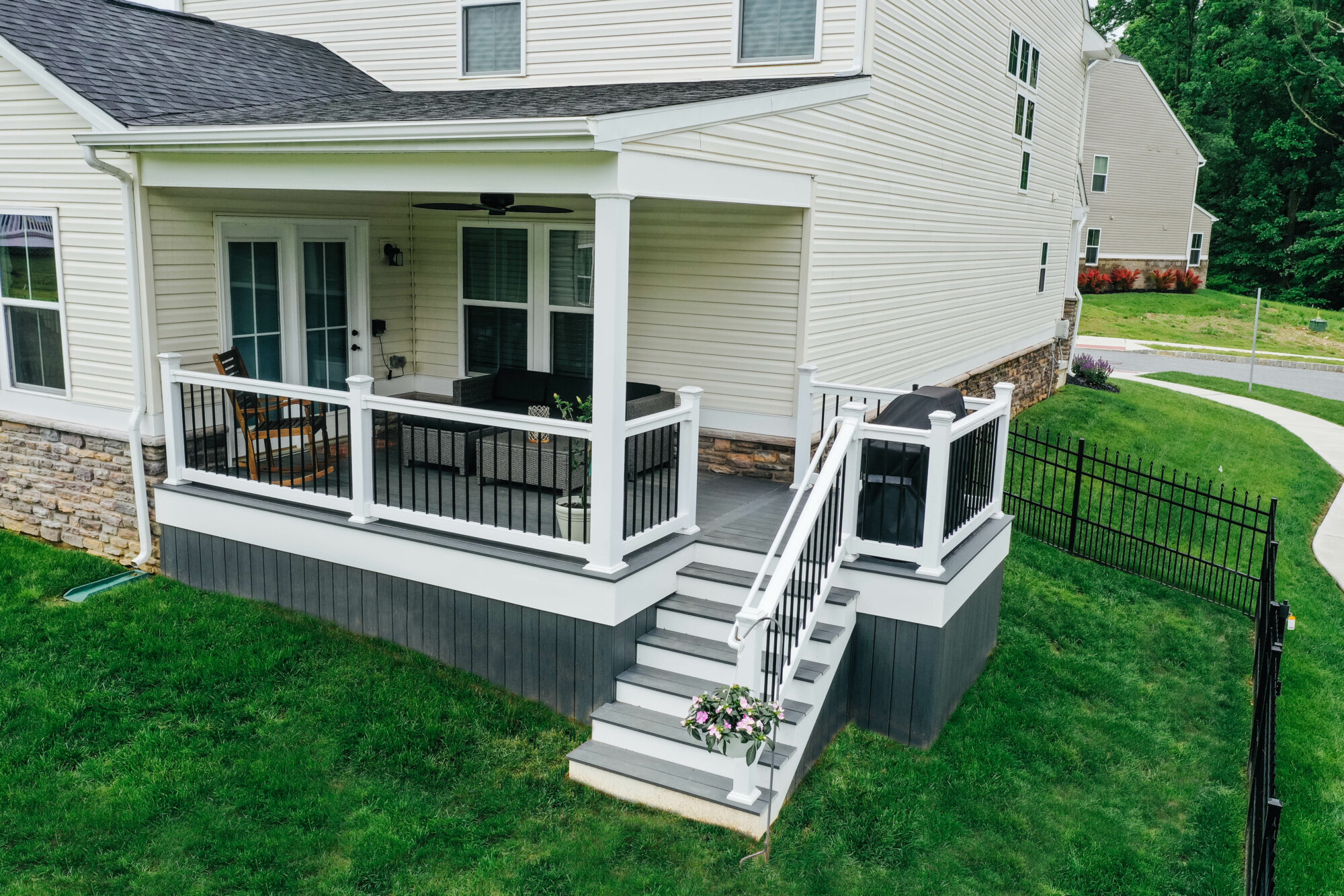TimberTech Covered deck Vinyl Railing