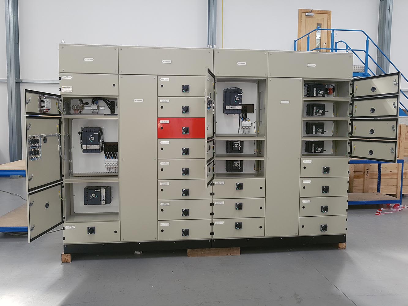 800AMP LV Distribution Switchboard Intelect