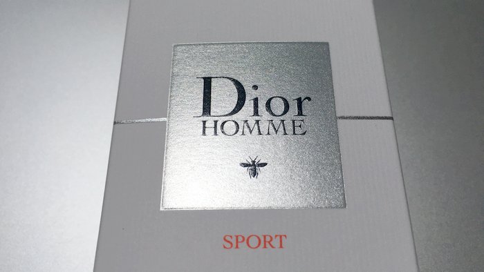 Dior Homme Sport オムスポーツ を再度購入した 蜂のイラストの意味は Intelligence Console