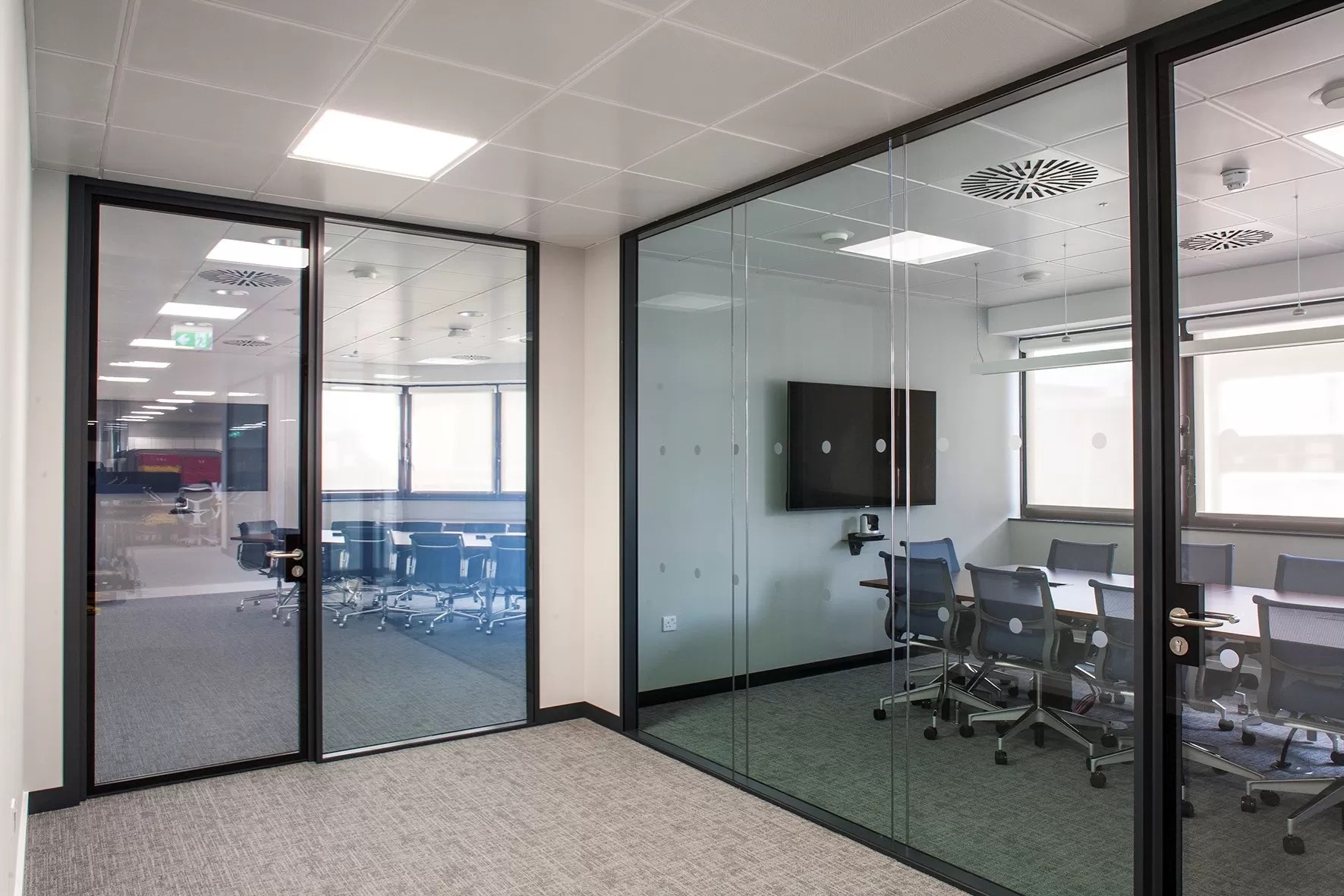 "SwitchOn" to Smart Glass in Offices Intelligent Glass