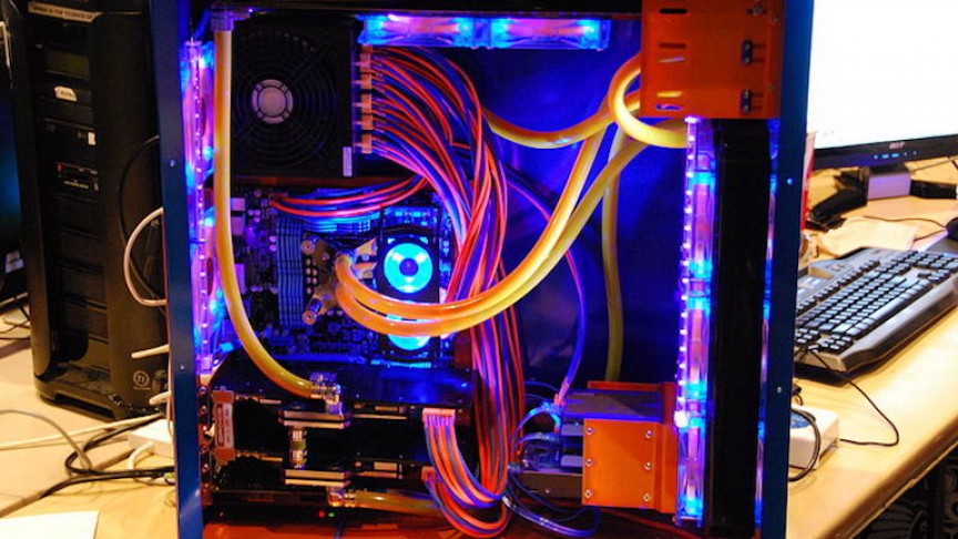 How to Build a Computer in 5 Easy Steps How to Build a Computer in 5 Easy Steps