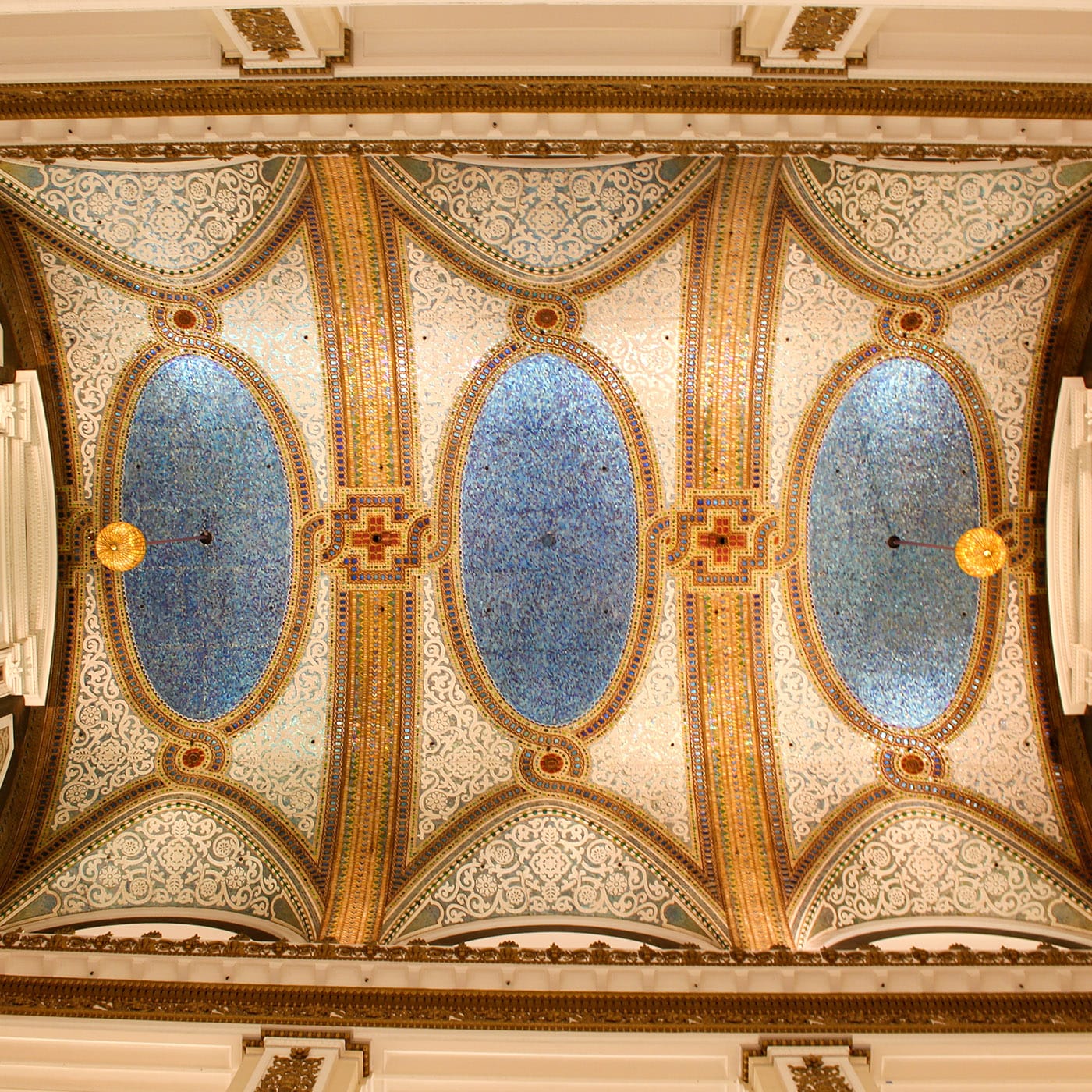 Macy’s Tiffany Mosaic Ceiling The Most Beautiful Places in Chicago