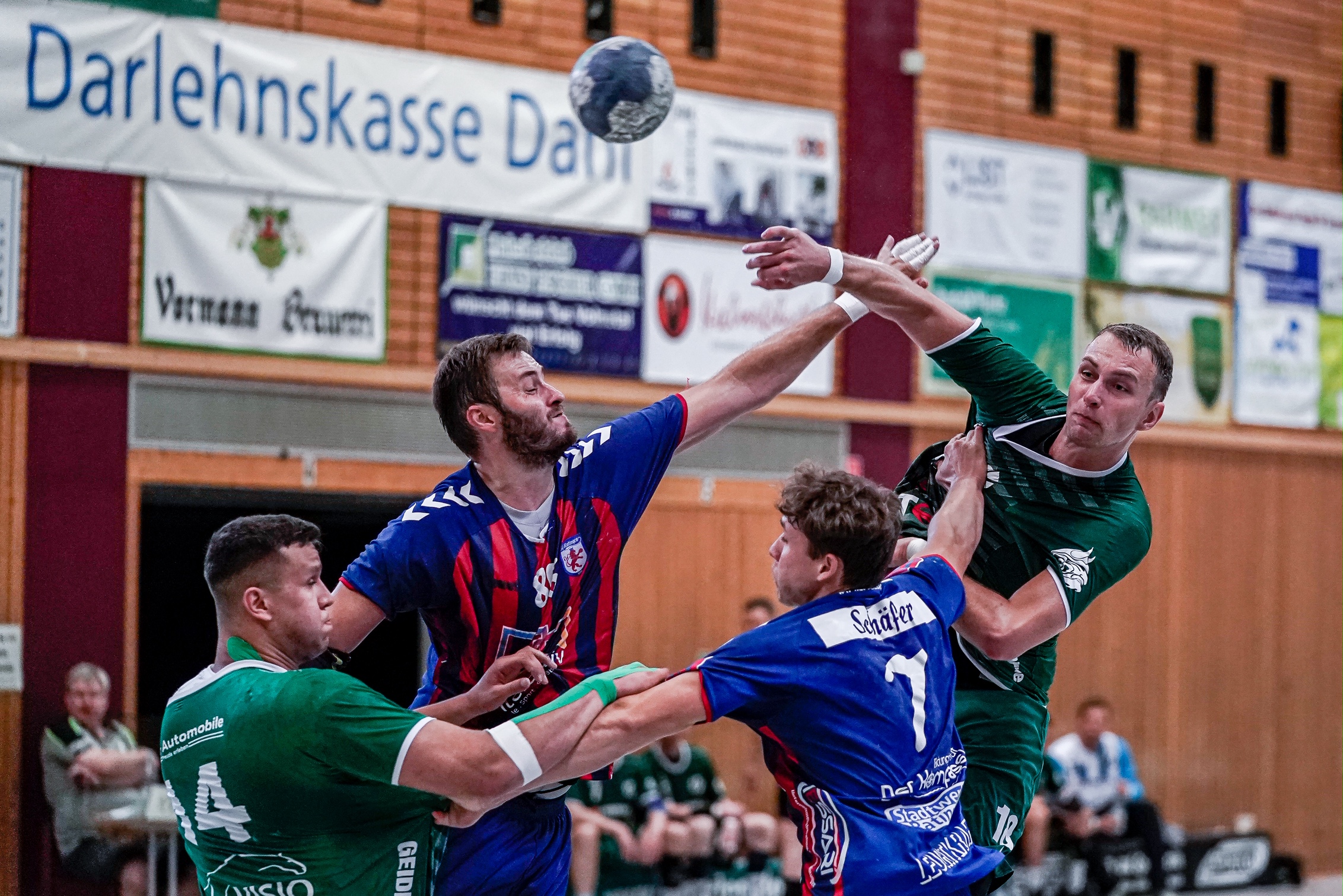 Löwen testen beim BDOCup im Volmetal interaktiv . Handball