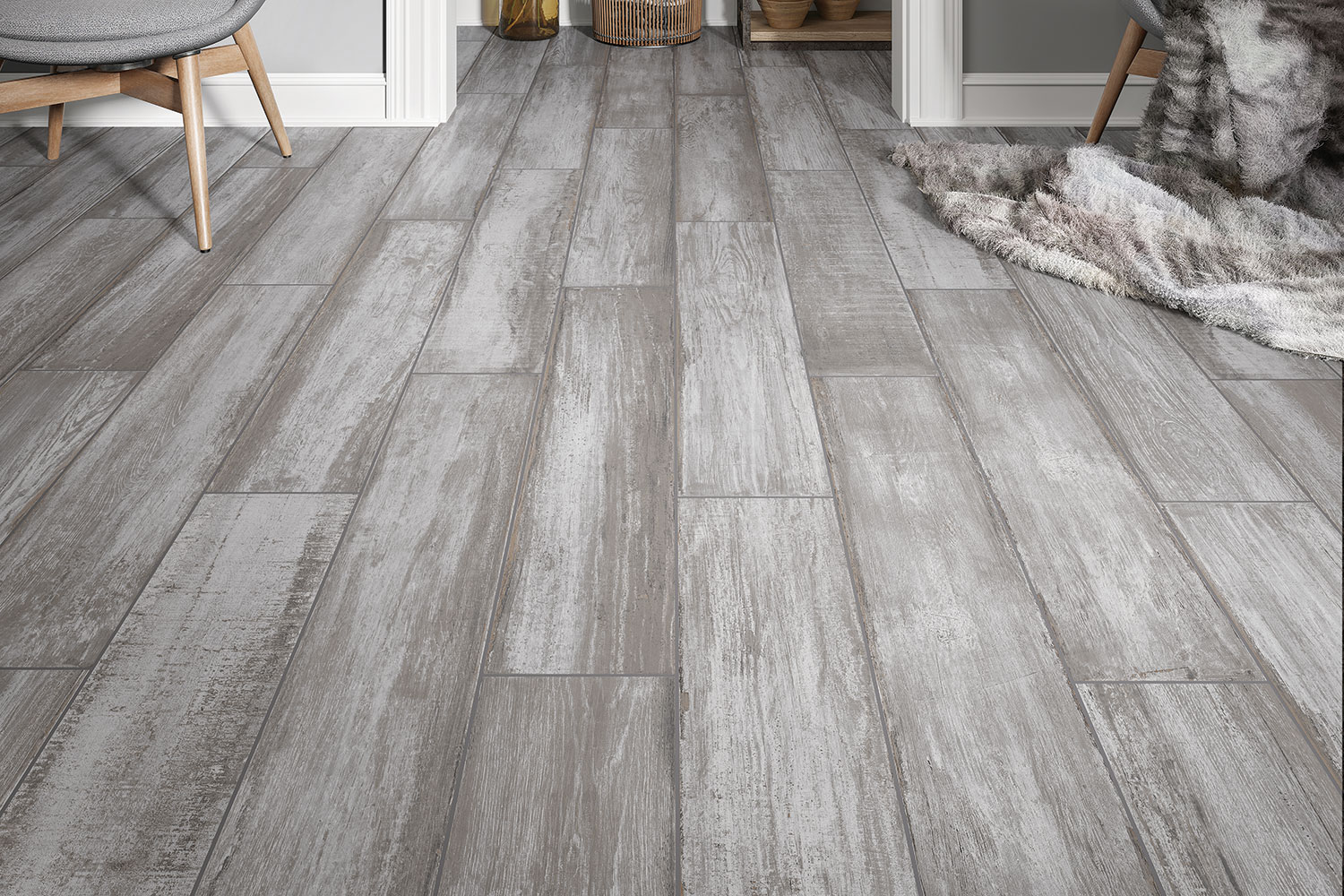 Timberwood Weathered Gray Living Room « Interceramic