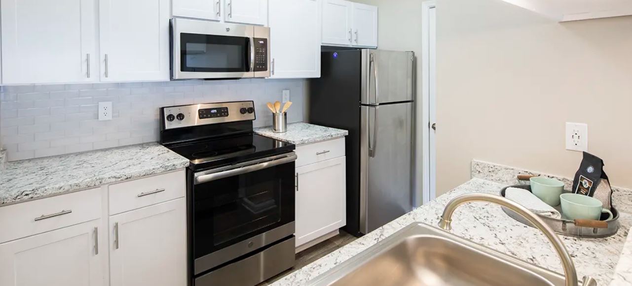 Temporary Residence Post Brookhaven Apartments in Baltimore