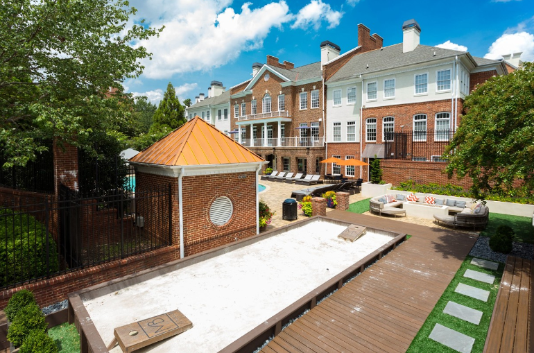 Manor at Buckhead Apartments in Baltimore Interim Homes