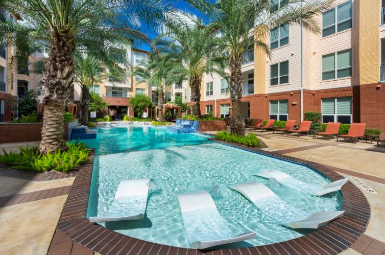 Domain West Apartments in Houston Interim Homes