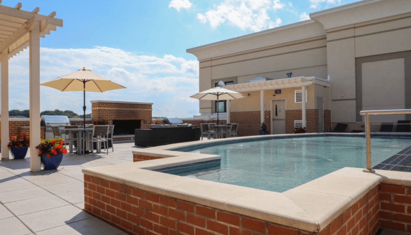 Metro Crossing Apartments