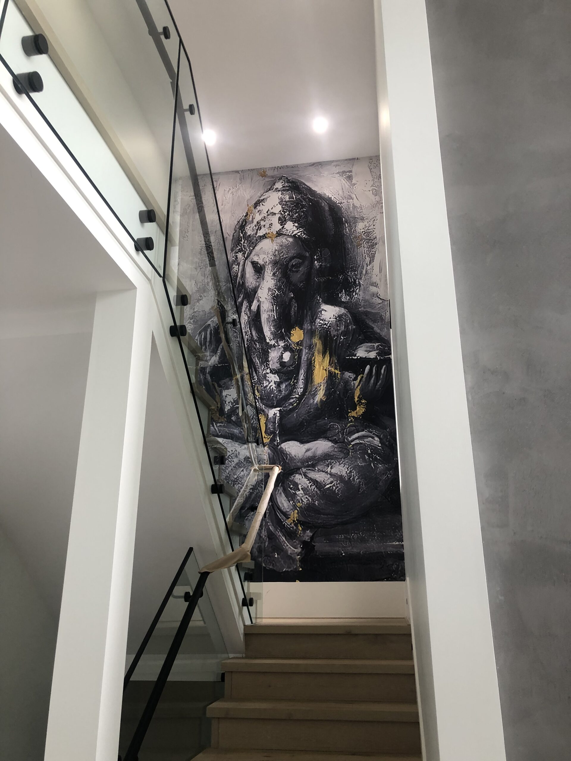 8 Ways How Vinyl Wall Murals Can Help Businesses To Grow InterioMasters