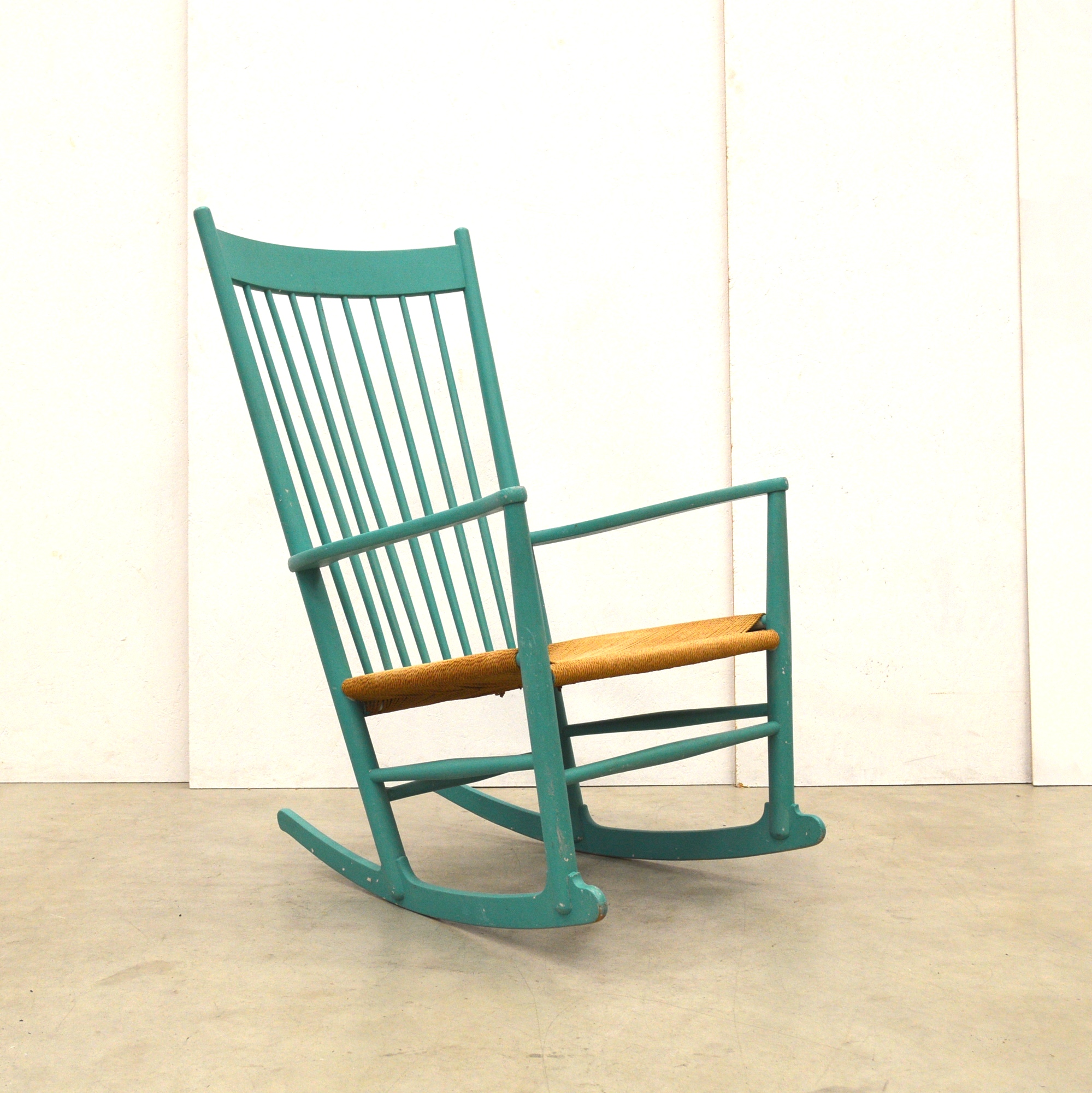 Hans Wegner JH16 Rocking Chair FDB Furniture 1944 Interior Aksel