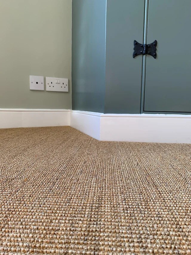 Best Carpets Dubai Store Get 1 Carpet installtion servcie