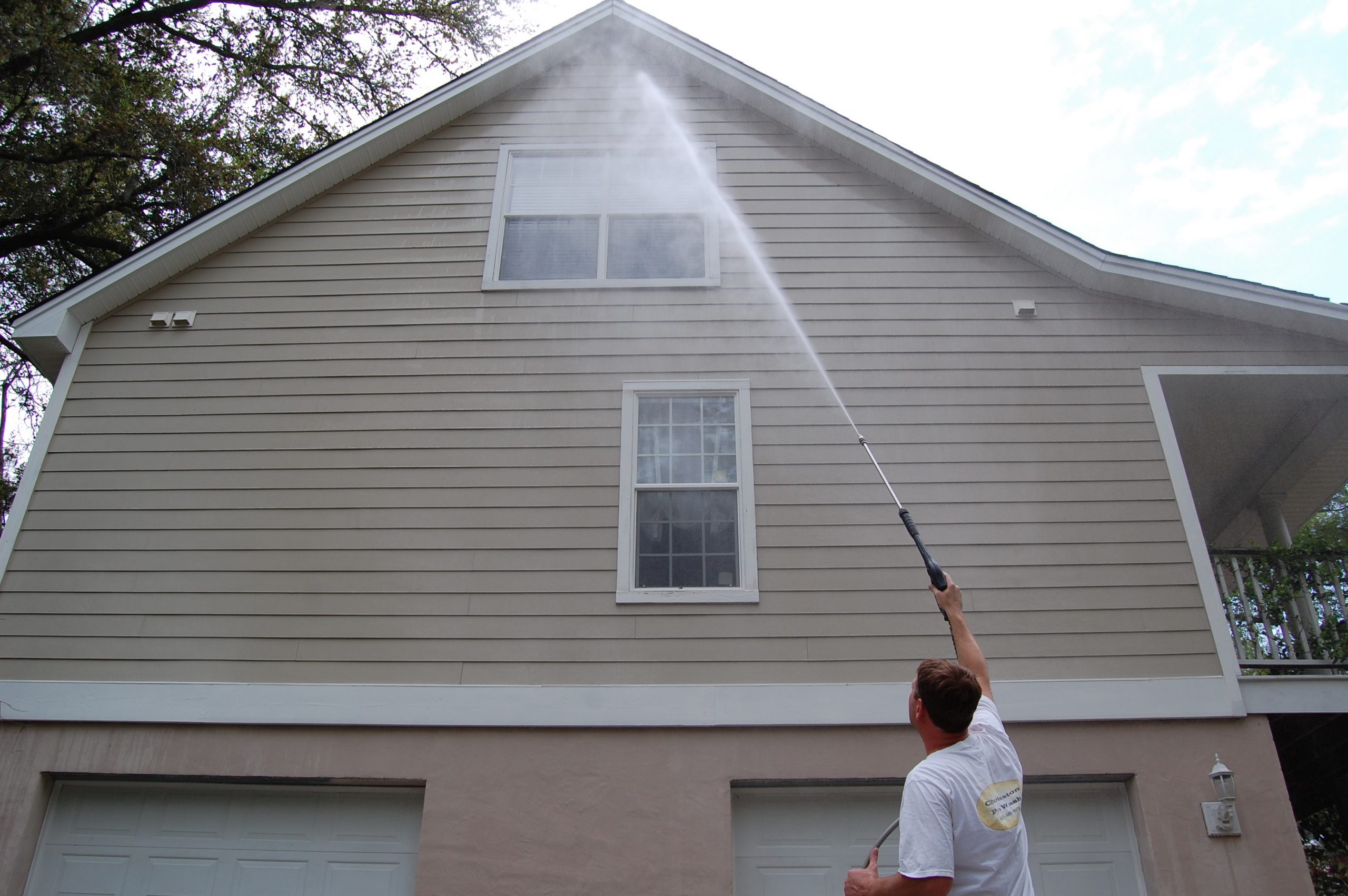 House Washers Auckland Best House Exterior Cleaning in Auckland 2021