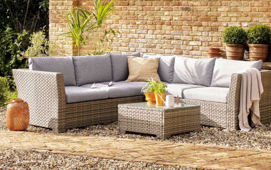 Why Pick Rattan Outdoor Furniture in New Zealand?