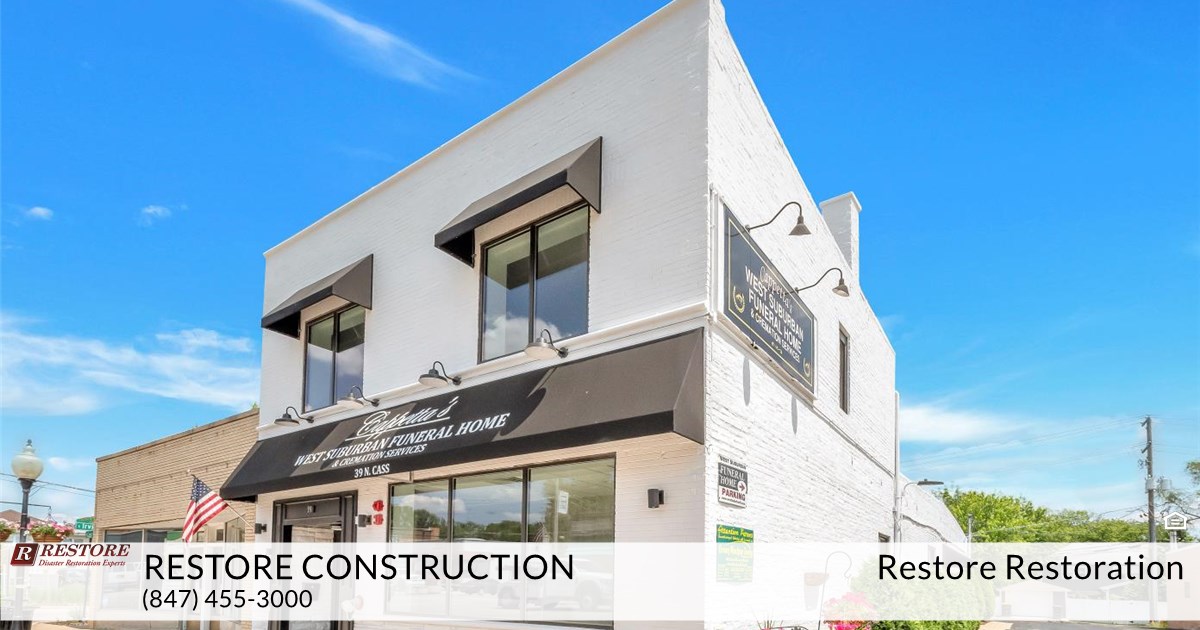 39 S Cass Ave, Westmont, IL 60559