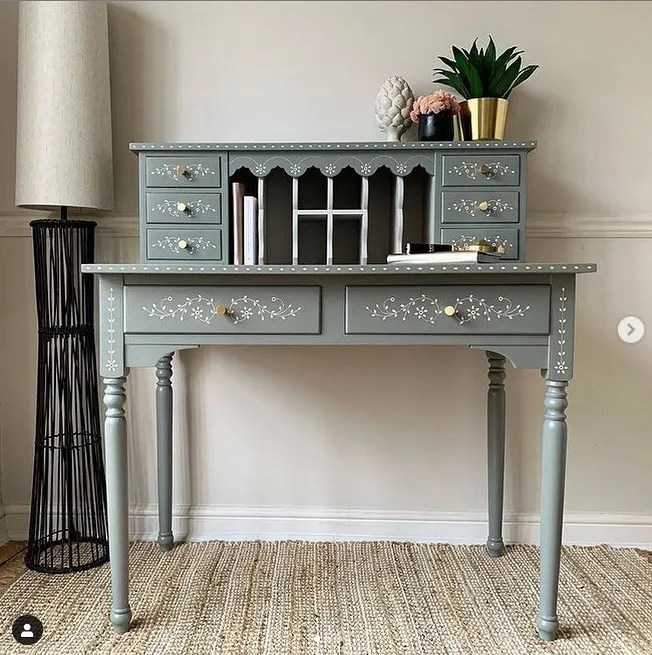 Professional Furniture painting Dubai Expert Painter UAE