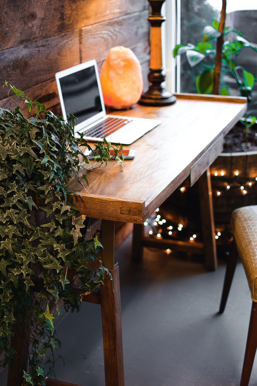 Top 10 Tips for Turning a Small Space into a Workspace
