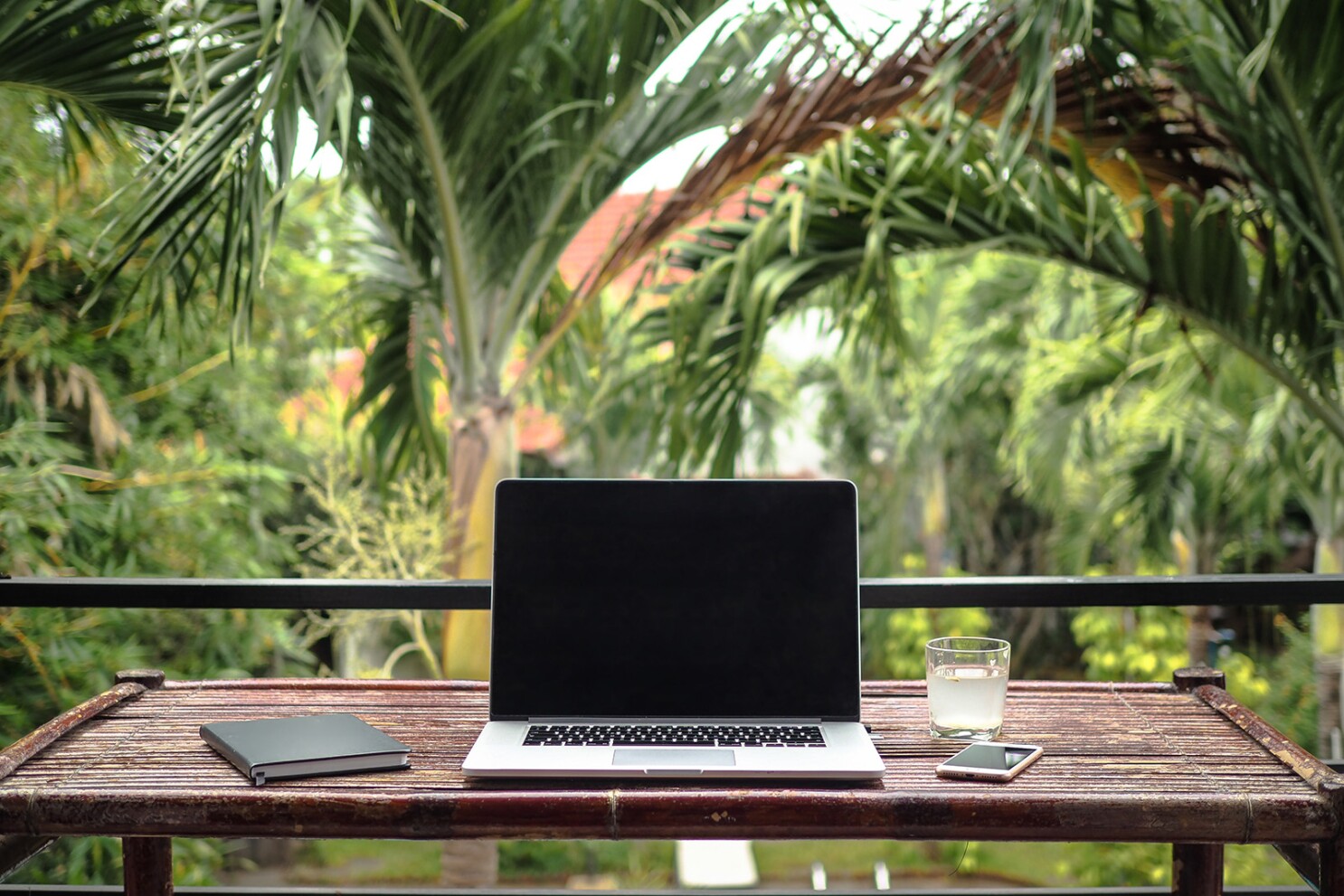 4 วิธีใช้ประโยชน์จาก Digital Nomad เพื่อธุรกิจของคุณ Interloop