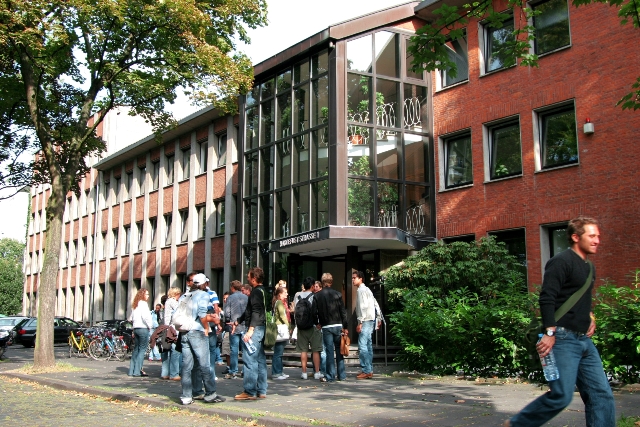 COLOGNE BUSINESS SCHOOL (CBS), GERMANY BINUS International