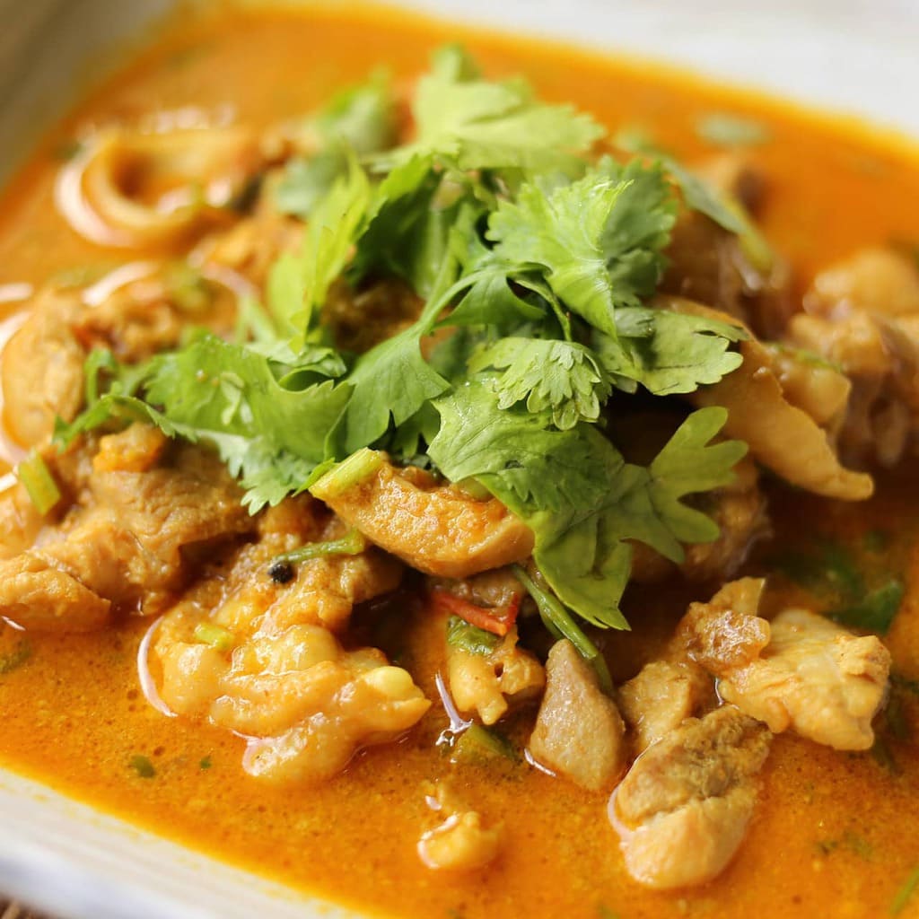 平日の夜でも15分でできる本格チキンカレー｜インドカレーの作り方 インターネットオブスパイス