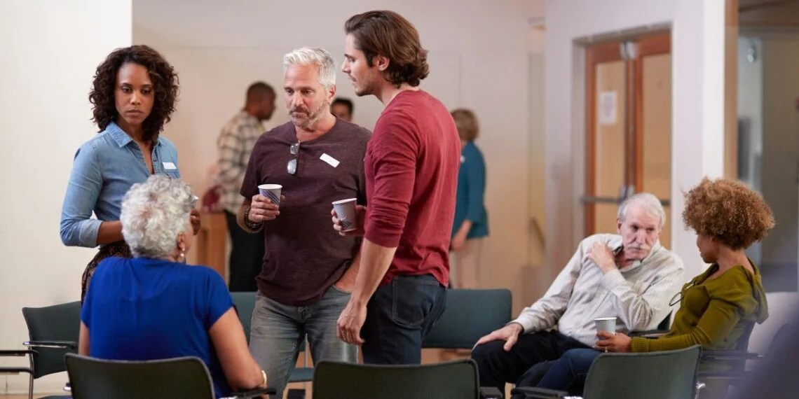 10 Leadership Experience Examples to Highlight in an Interview