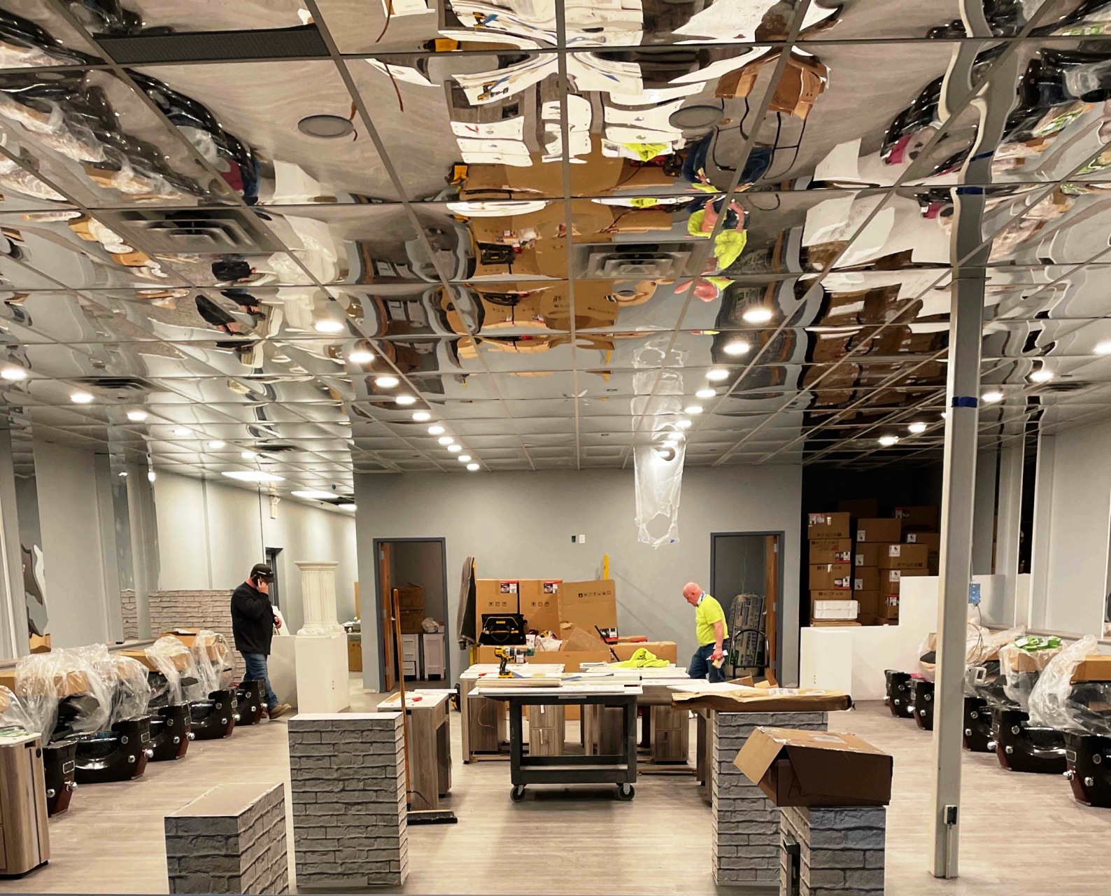 Strong Mirror Ceiling Tiles For High End Reflective Ceiling ISC