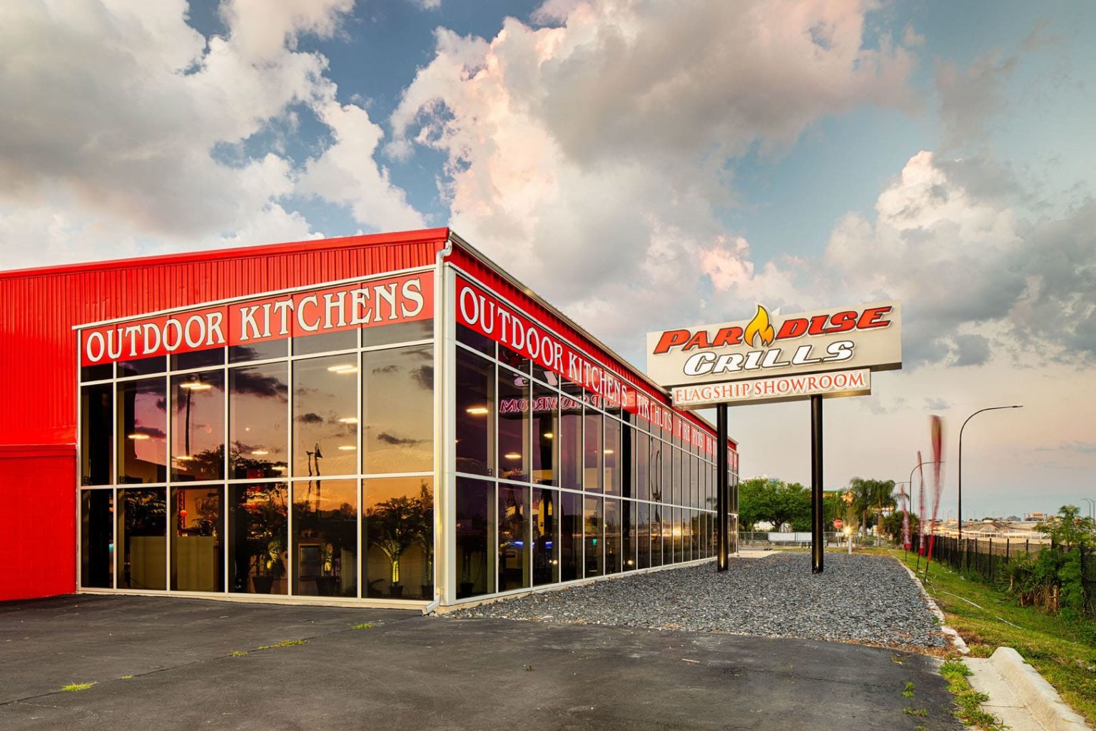 Paradise Grills Interstruct