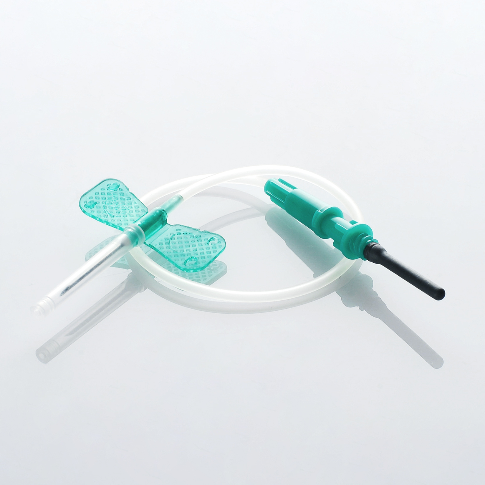 What is the Size Difference Between a Butterfly Needle and a 22, needle