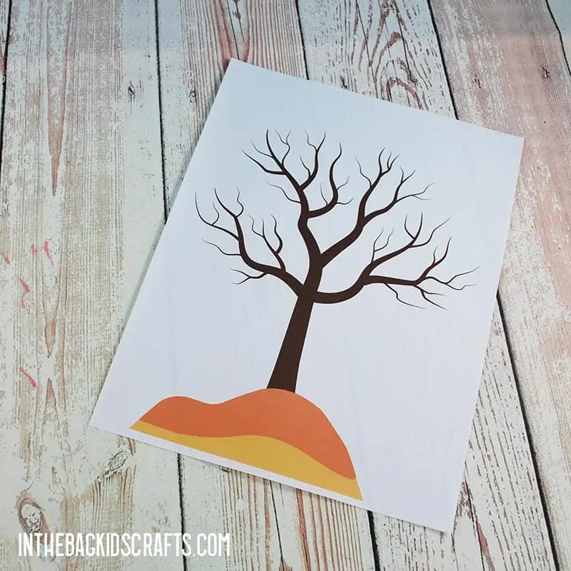 Preschool Fall Tree Craft {FREE Printable} • In the Bag Kids' Crafts