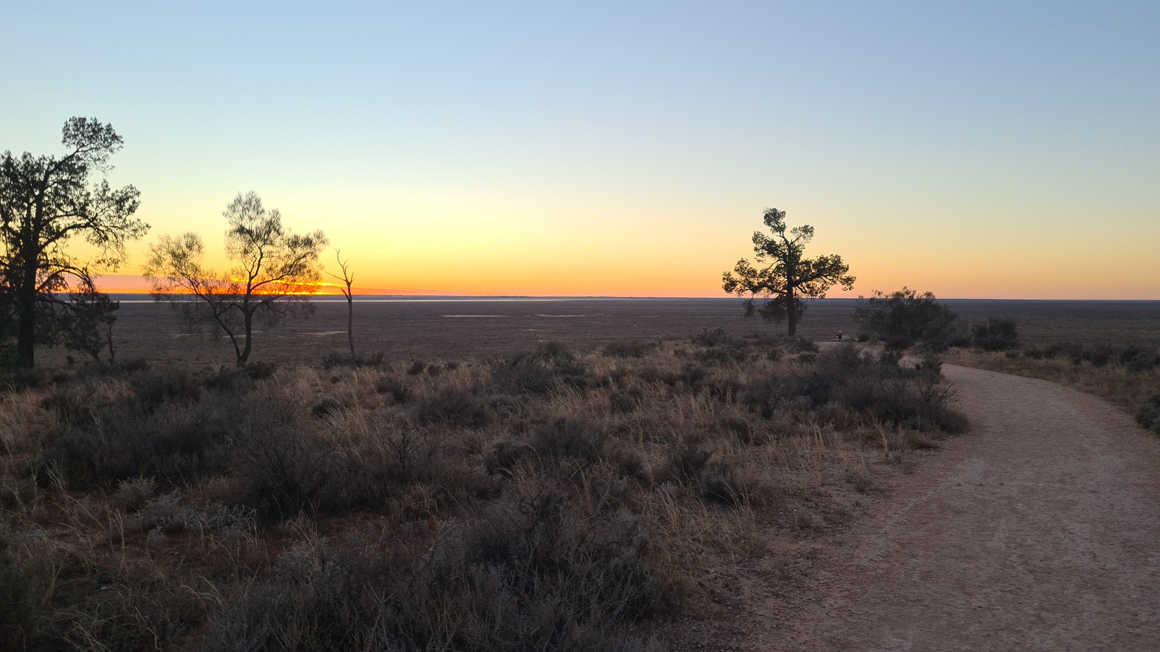 Mungo National Park In The Camper