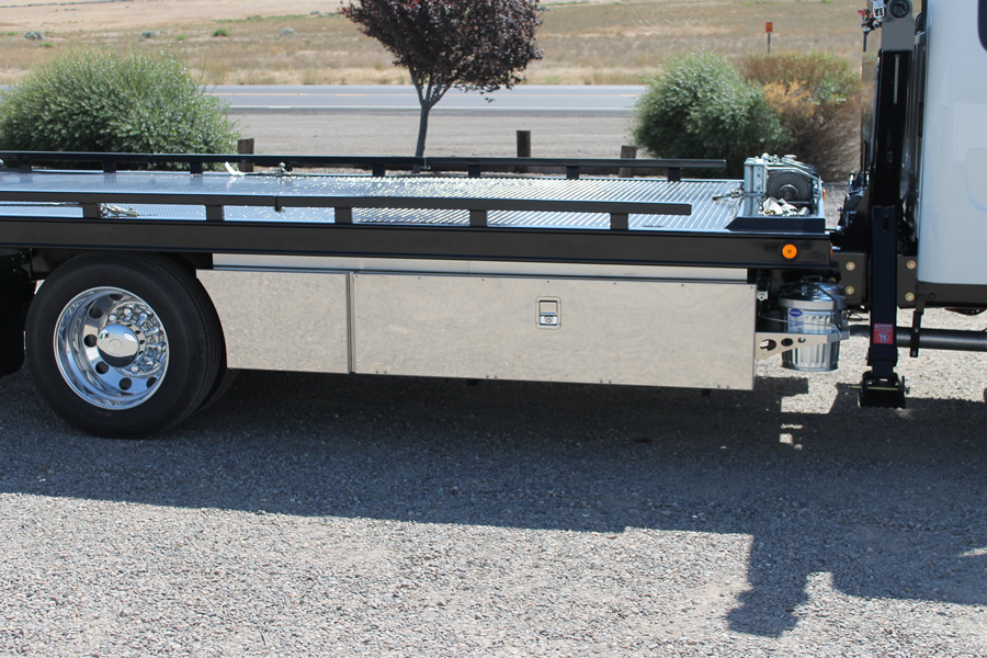 60" Pro Series™ Under Body Tool Box In The Ditch Towing Products