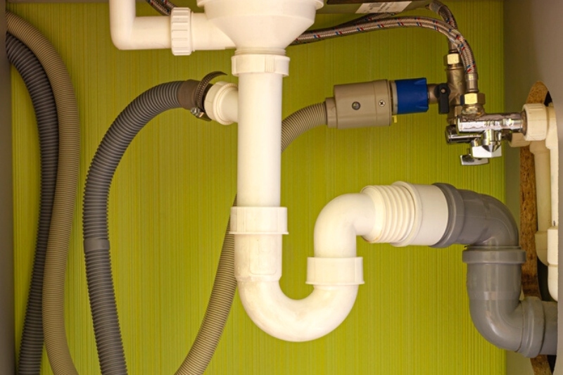 Does a Washing Machine Drain Hose Need to Be Elevated?