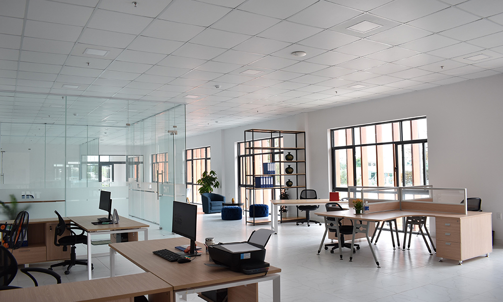 INT PLASTIC COMPANY LIMITED