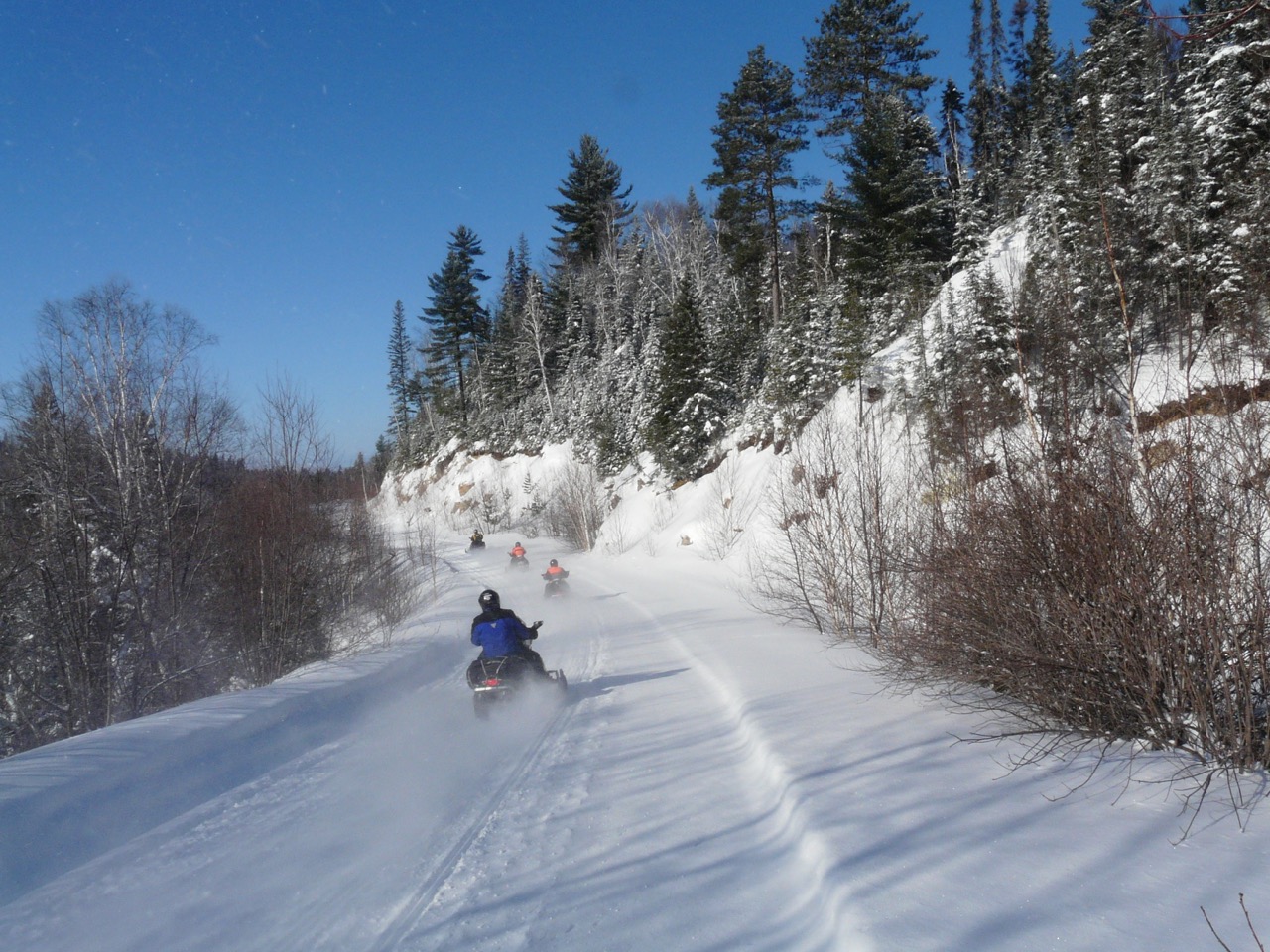 Snowmobile Sudbury Ontario Canada Tour / Intrepid Snowmobiler