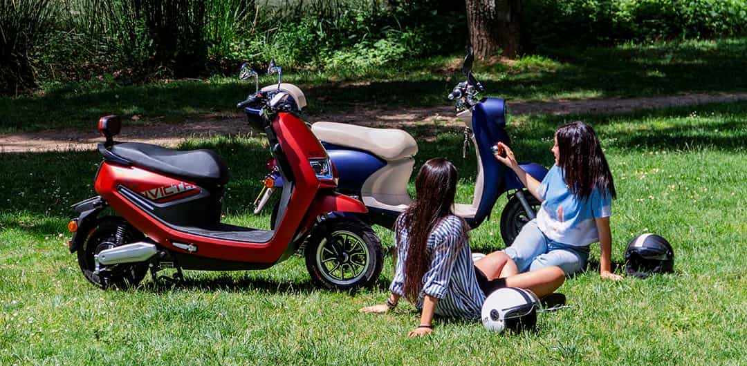 Diferencias entre una scooter y una moto Invicta Electric Vehiculos