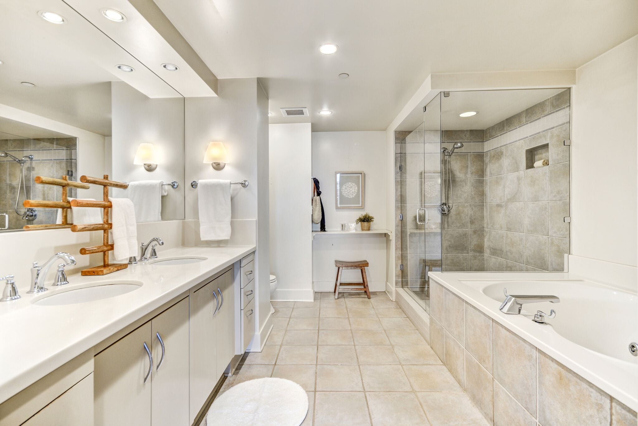 Bathroom Real Estate Photographer Orange County Invision Studio
