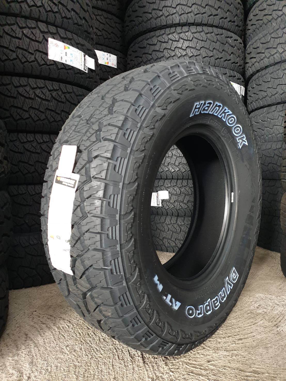 Hankook AT-M RF10 215/75R15 ราคาเส้นละ 3,200 บาท, ฟรีติดตั้งครบชุด