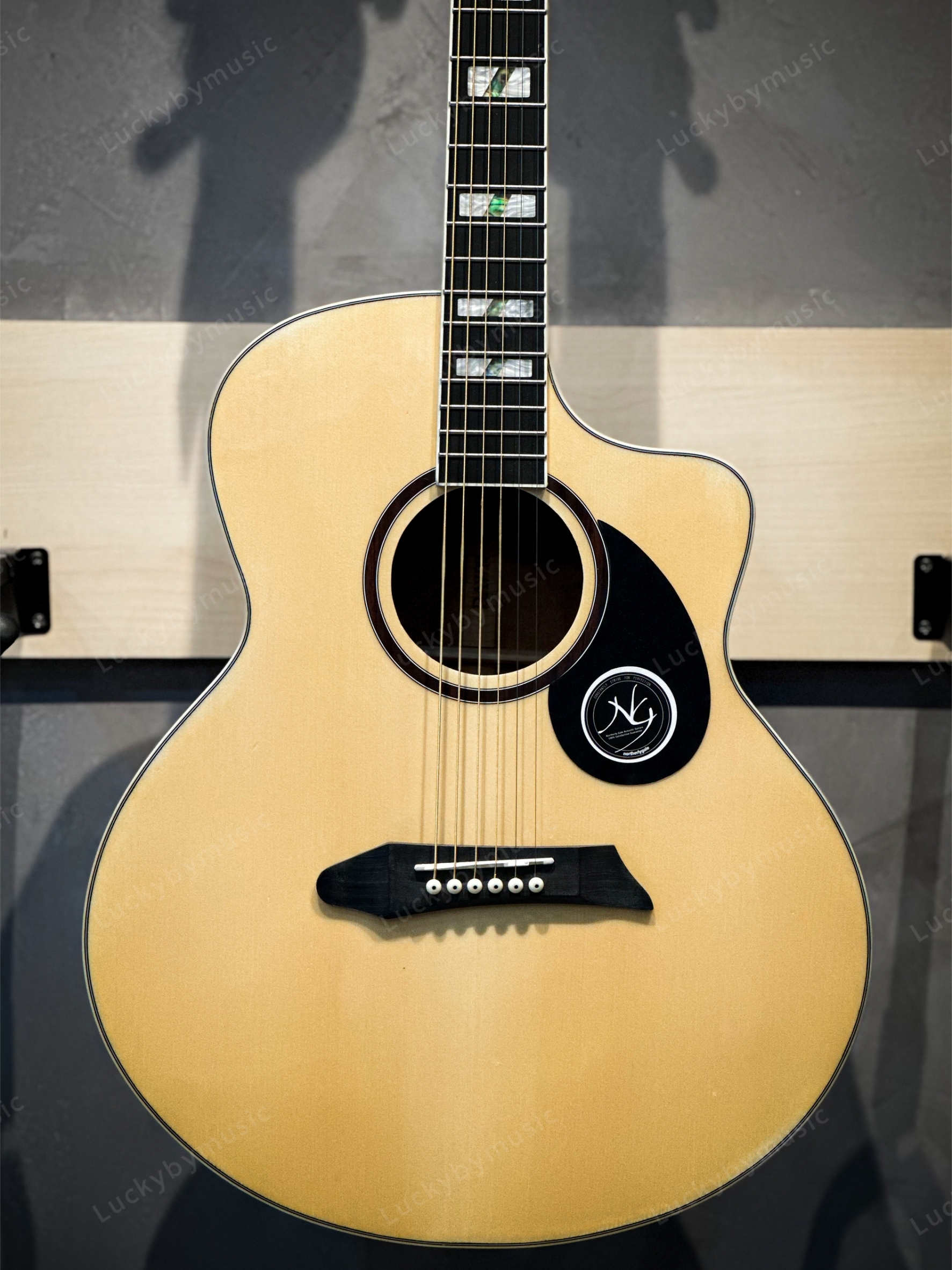 NG Guitar กีต้าร์โปร่ง ทรงGA ขนาด 41นิ้ว ไม้หน้า AA Engleman Spruce เสียงแน่นใส กังวาน ดีไซน์เท่