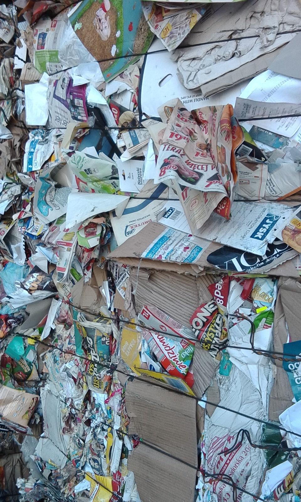 iooo.pl Paper and cardboard waste