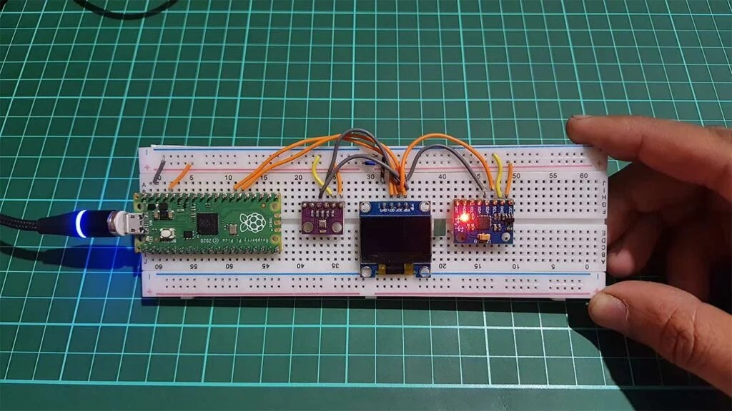 How to use I2C Pins in Raspberry Pi Pico using MycroPython