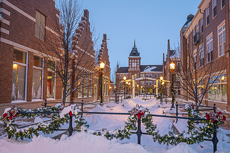 Shopping and a winter walk in Pella, Iowa. Iowa Road Trip