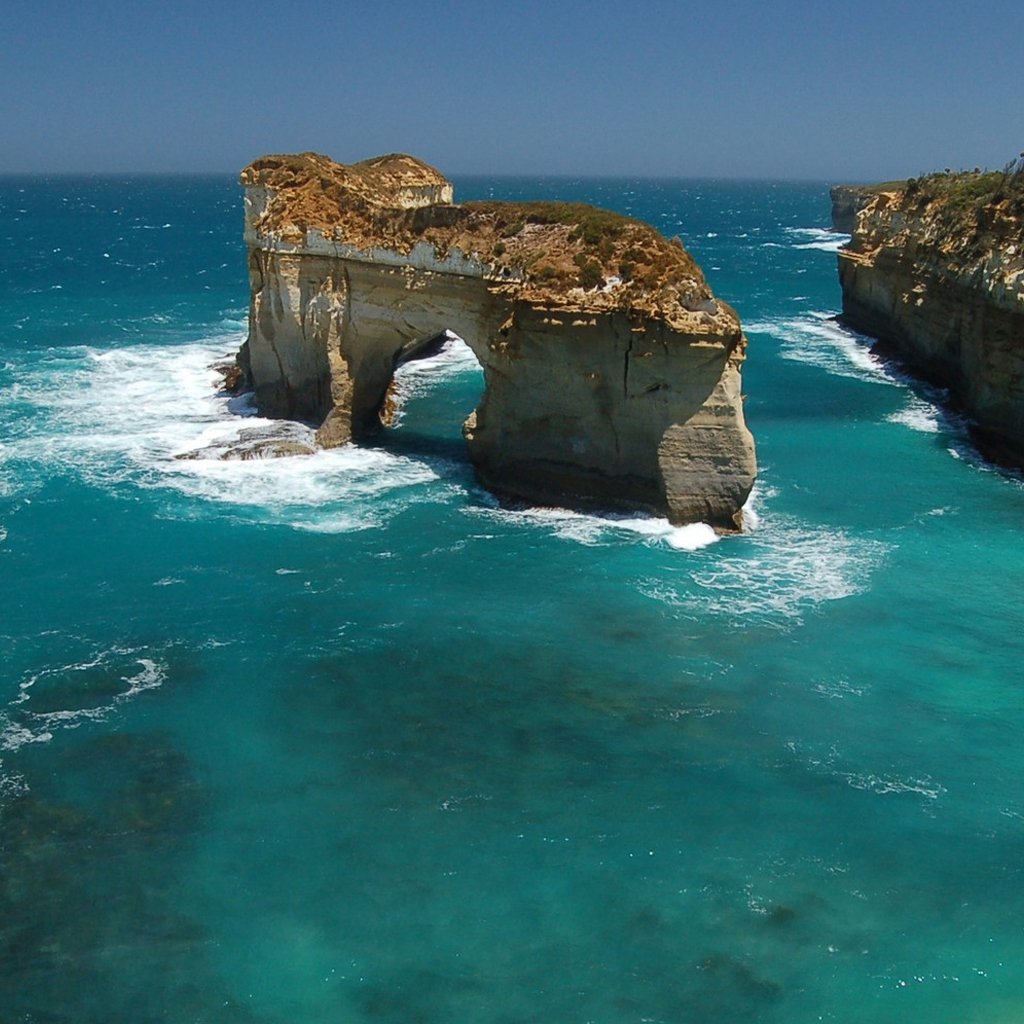 Ocean Cliff iPad Wallpaper