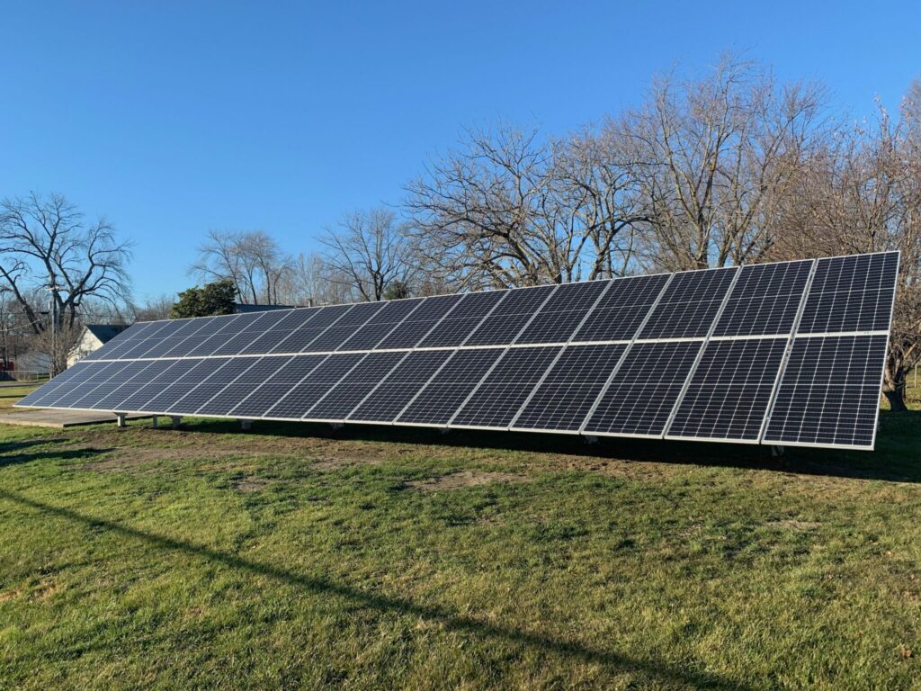 Ipava State Bank Installs ITMs and Solar Panels, Improving Customer