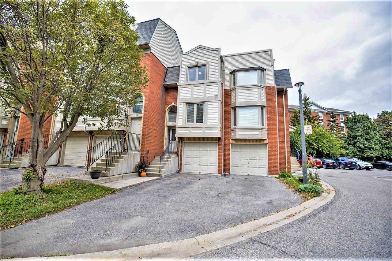 1635 Pickering Parkway 14, Pickering Ipekian Real Estate