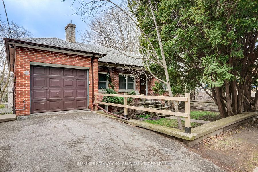 26 Willard Gardens Toronto Ipekian Real Estate