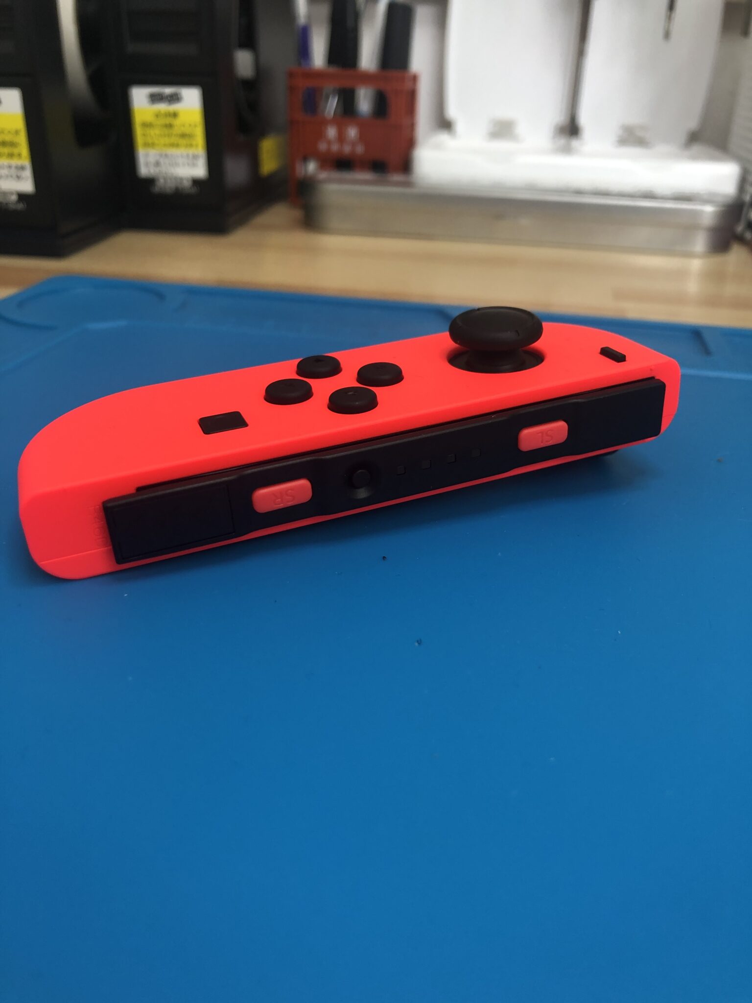 Switchのコントローラーが認識されない💦 iPhone修理switch修理のiPhone診療所草加店