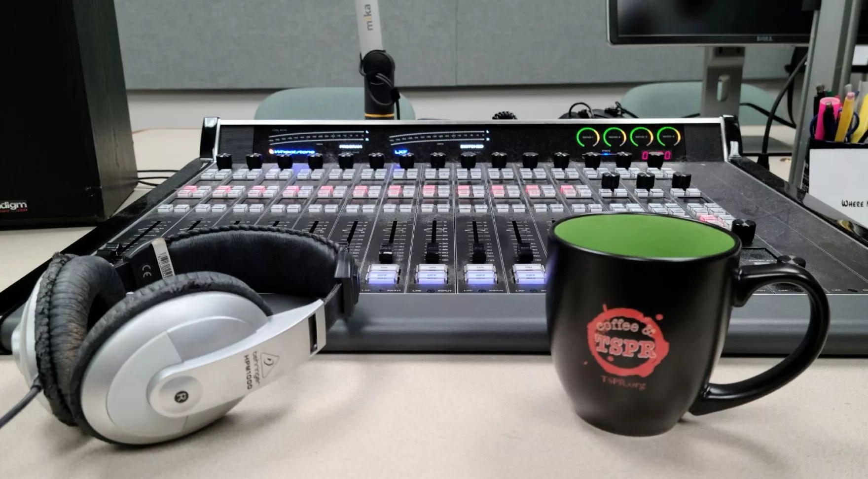 New Bill Guarantees Editorial Independence for University-Licensed Public Media in Illinois: What It Means for News & Community New Bill Guarantees Editorial Independence for University-Licensed Public Media in Illinois: What It Means for News & Community