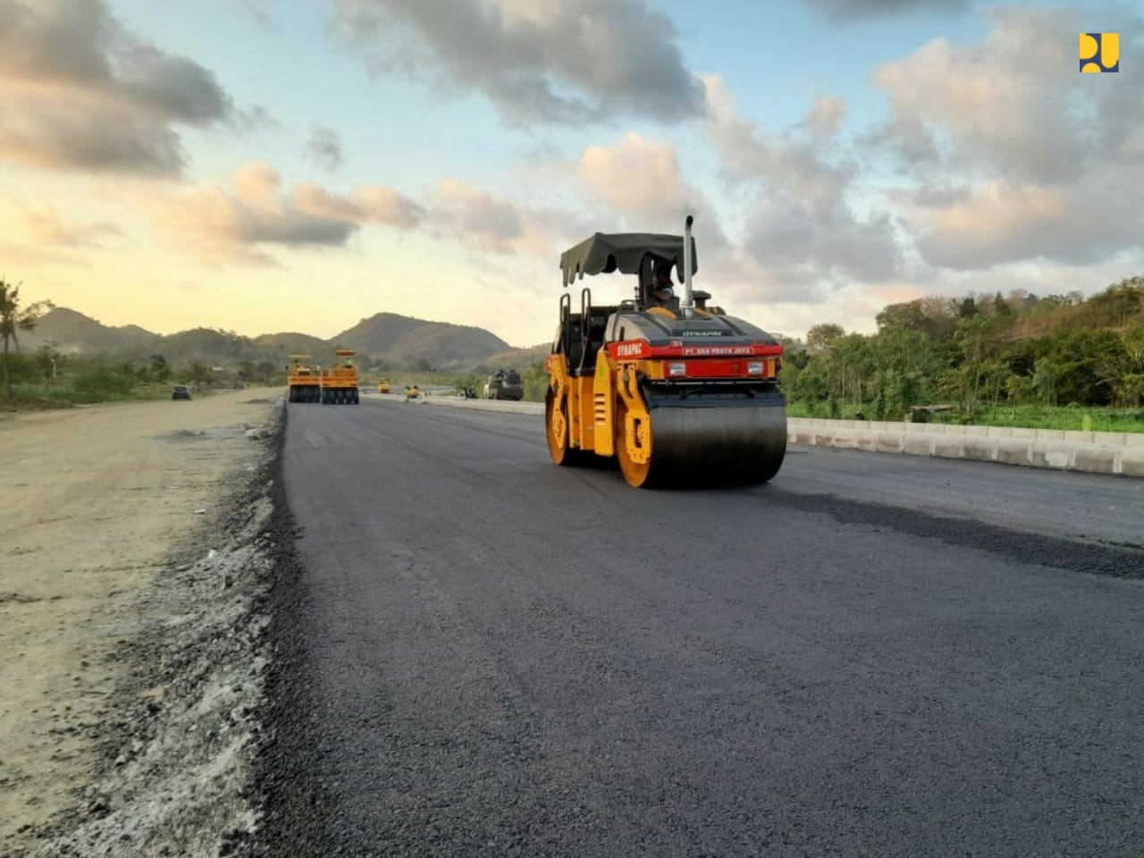 Pembangunan Jalan Bypass Bandara Internasional Lombok Menuju Sirkuit